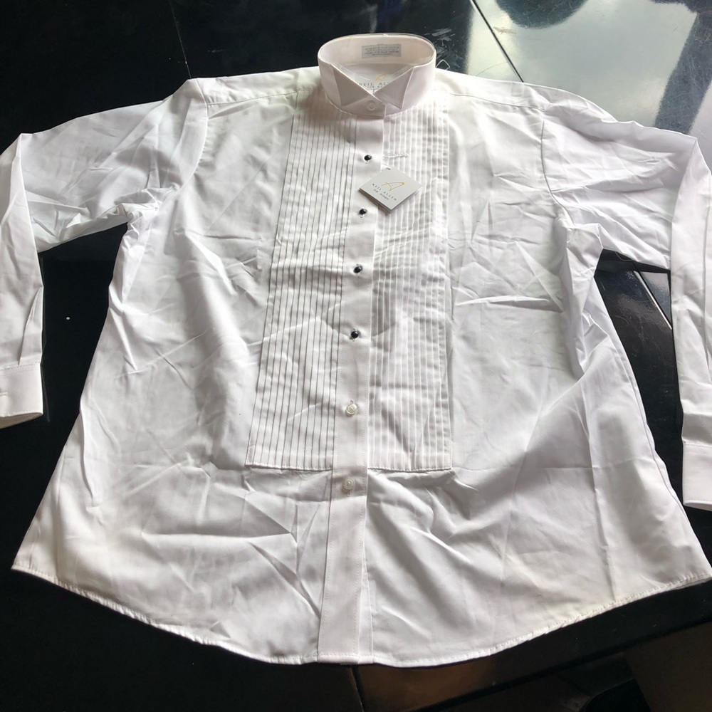 NWT Neil Allyn for Woman button down